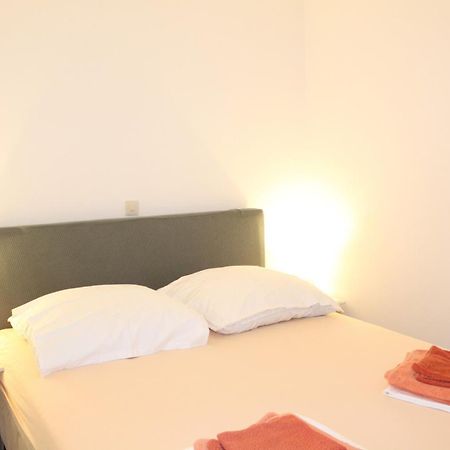 Apartment Bajuti Primosten Bagian luar foto