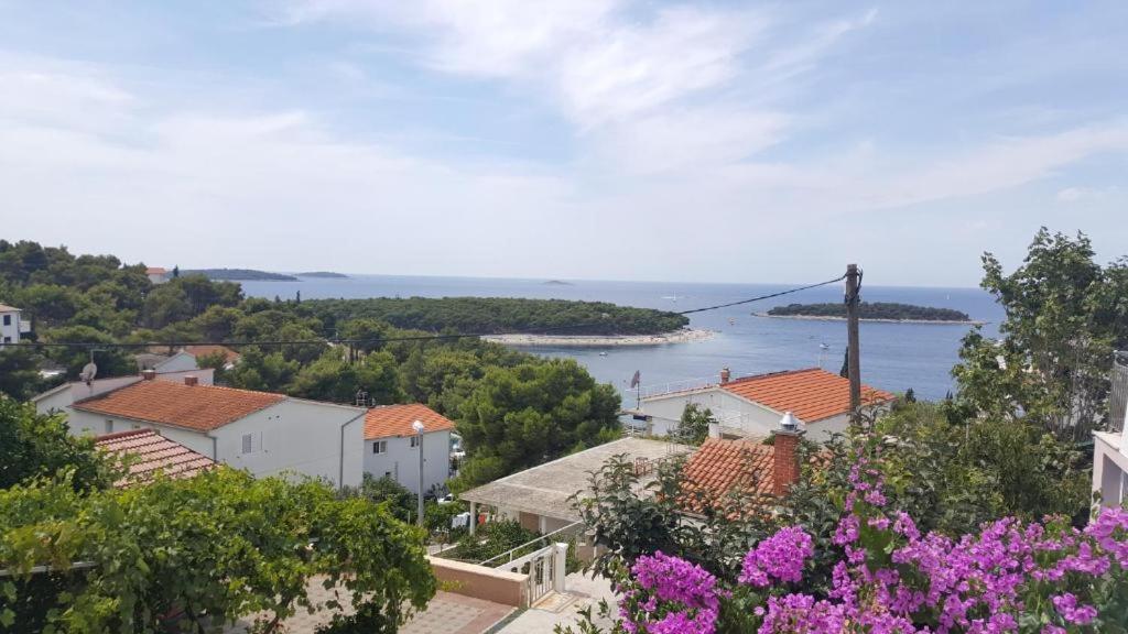 Apartment Bajuti Primosten Bagian luar foto