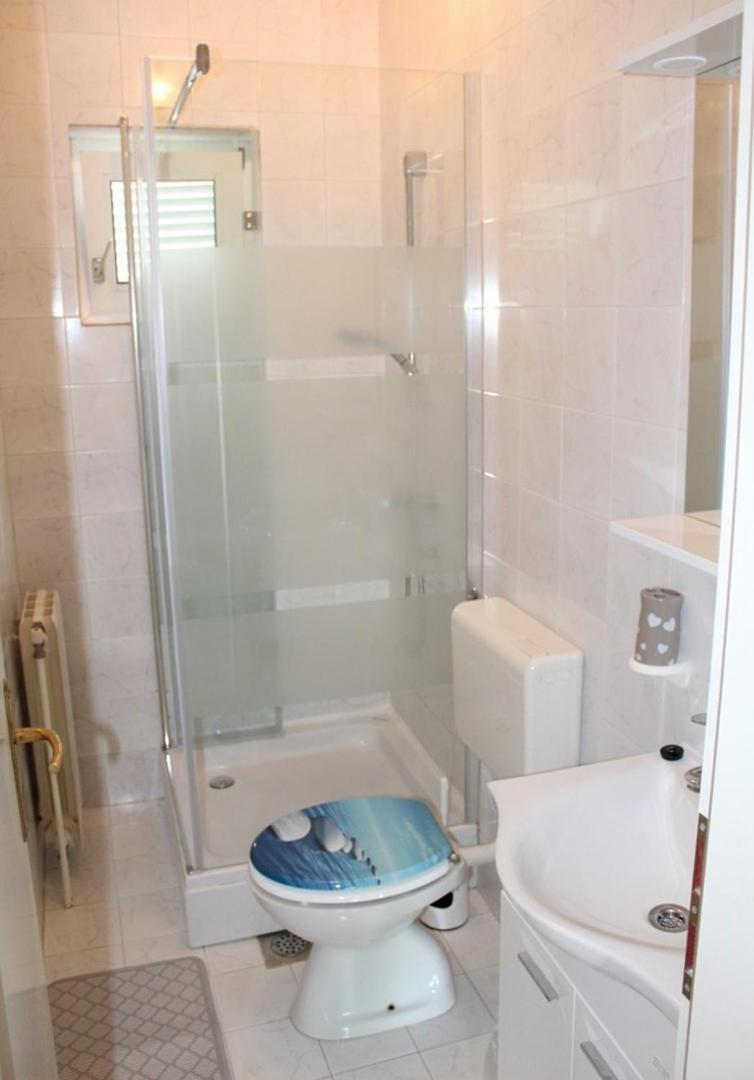 Apartment Bajuti Primosten Bagian luar foto