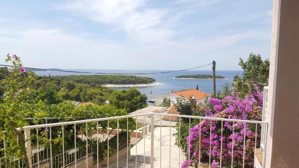 Apartment Bajuti Primosten Bagian luar foto