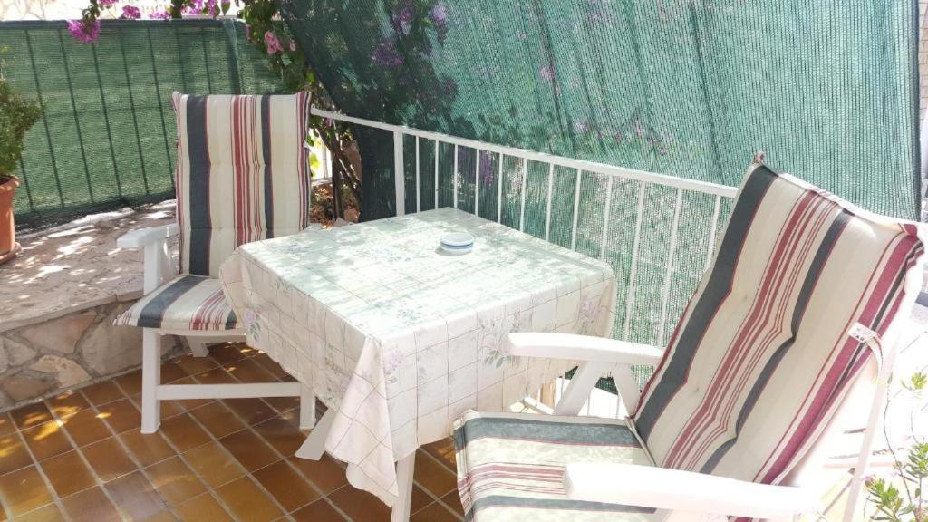 Apartment Bajuti Primosten Bagian luar foto